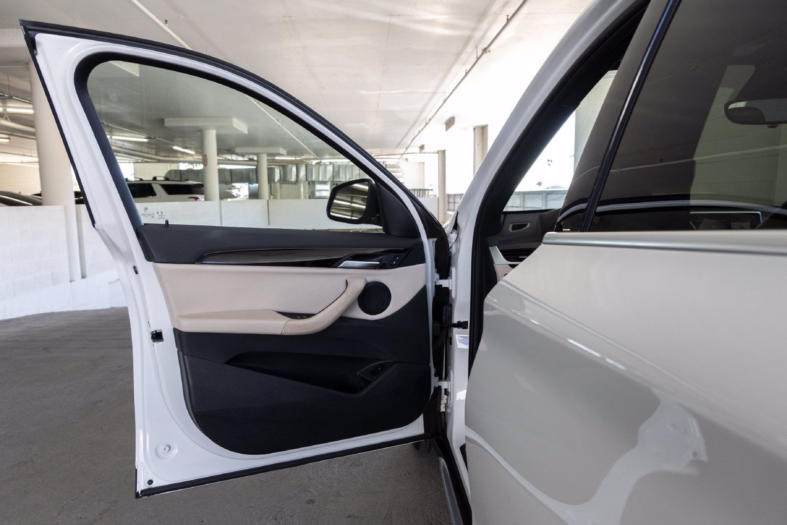 Used 2021 BMW X1 xDrive28i AWD/4WD image 13