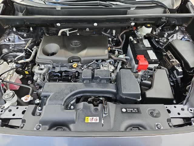 Used 2025 Toyota RAV4 XLE FWD image 12