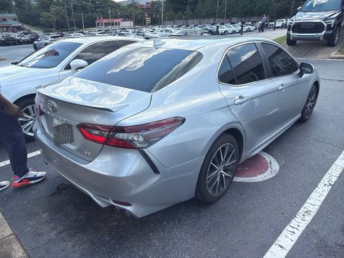 Used 2024 Toyota Camry SE FWD image 6