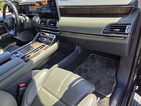 Certified 2022 Lincoln Navigator Black Label AWD/4WD image 17