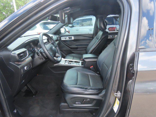 Used 2020 Ford Explorer Limited RWD image 25