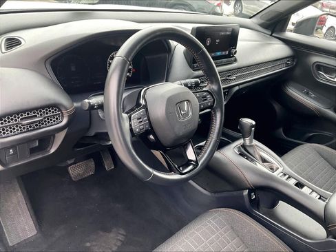 Used 2023 Honda HR-V Sport image 8