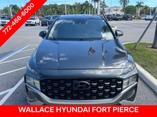 Used 2021 Hyundai Santa Fe SE FWD image 2