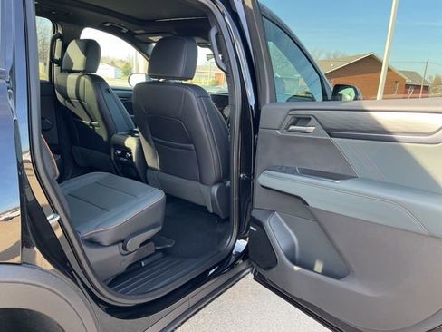 New 2026 GMC Acadia AT4 w/ Luxury Package image 19