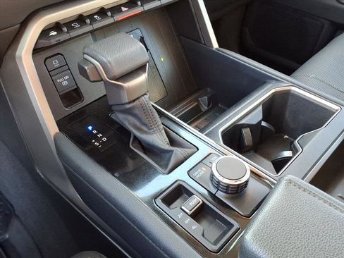 Used 2022 Toyota Tundra Limited image 22