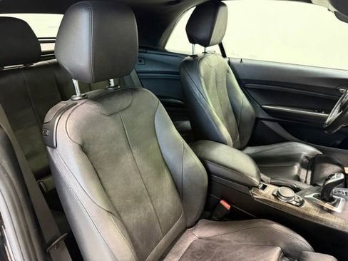 Used 2015 BMW M235i Convertible image 29