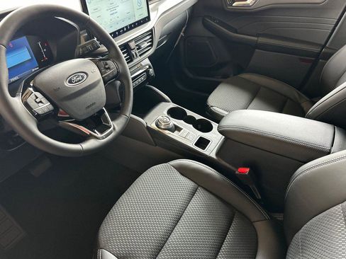 New 2025 Ford Escape SE image 7