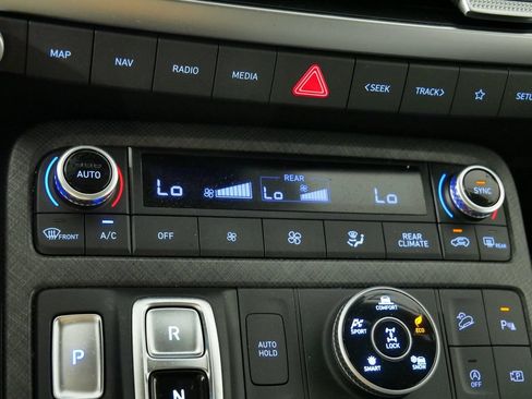 Used 2023 Hyundai Palisade Limited AWD/4WD image 30