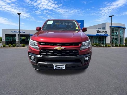 Used 2021 Chevrolet Colorado LT w/ LT Convenience Package AWD/4WD image 2