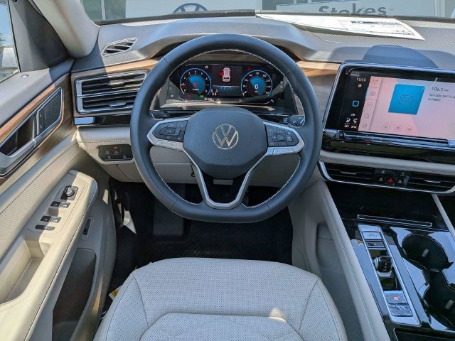 New 2026 Volkswagen Atlas SE FWD image 17