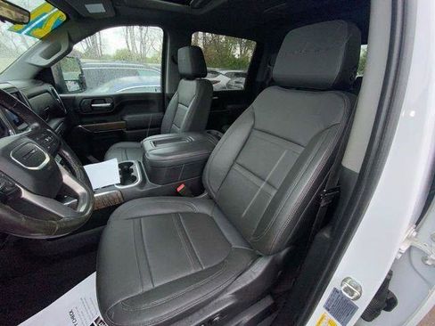 Used 2021 GMC Sierra 3500 Denali w/ Denali Ultimate Package AWD/4WD image 3