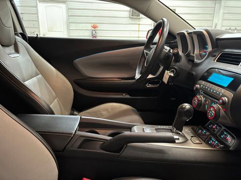Used 2010 Chevrolet Camaro LT RWD image 27