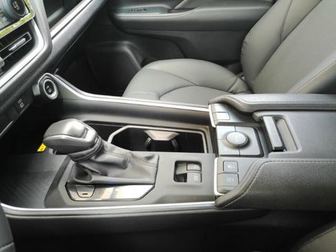 Used 2024 Toyota Grand Highlander FWD image 48