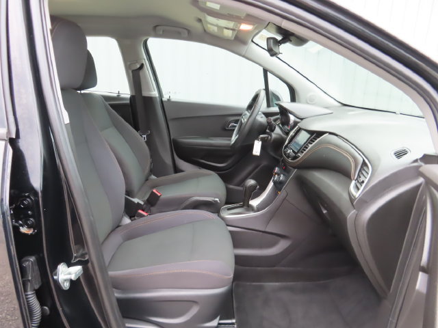 Used 2017 Chevrolet Trax LS AWD/4WD image 22