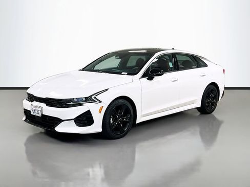 Certified 2024 Kia K5 GT-Line image 3