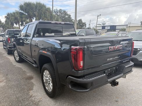 Used 2022 GMC Sierra 3500 Denali w/ Technology Package image 5