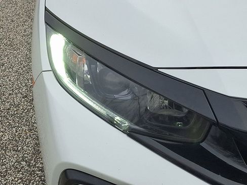 Used 2021 Honda Civic EX image 9