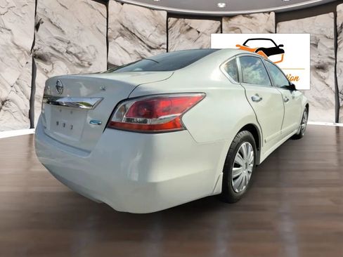 Used 2013 Nissan Altima 2.5 S image 5