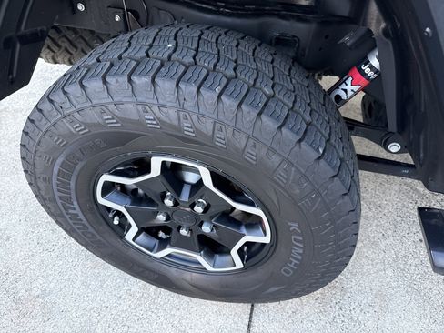 Used 2020 Jeep Gladiator Rubicon image 20