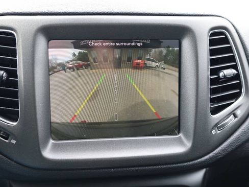Used 2020 Jeep Compass Trailhawk AWD/4WD image 22