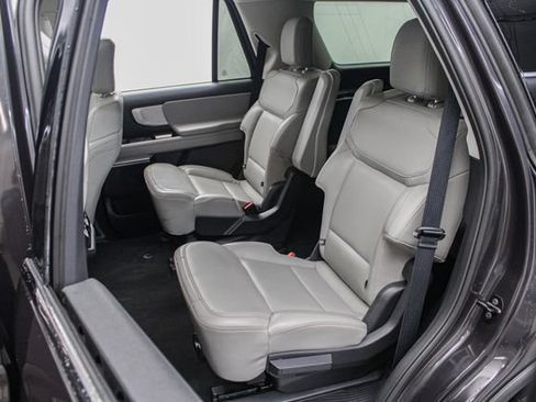 Certified 2025 Ford Expedition Active AWD/4WD image 19