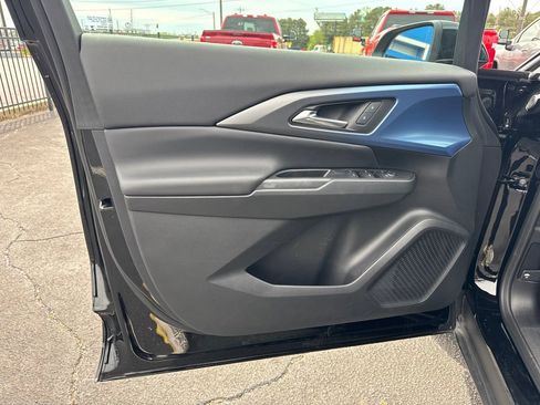 Used 2025 Chevrolet Equinox EV LT w/ Convenience Package FWD image 11