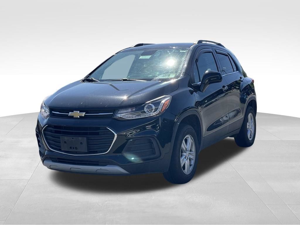 Used 2020 Chevrolet Trax LT w/ LT Convenience Package AWD/4WD image 2