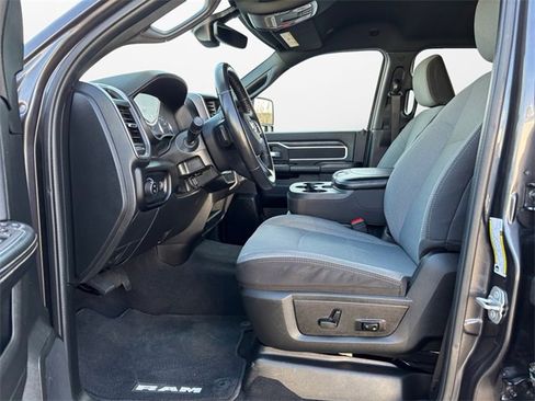 Used 2024 RAM 3500 Big Horn image 9