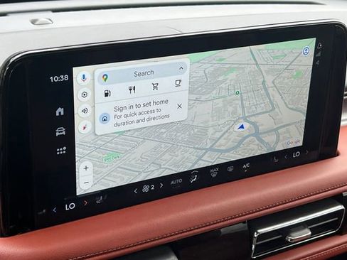 Used 2025 Lincoln Aviator Reserve w/ Equipment Group 201A image 14