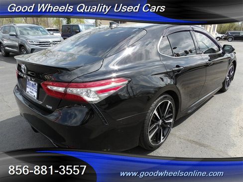 Used 2018 Toyota Camry XSE w/ Audio Package FWD image 5