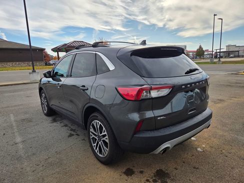 Used 2020 Ford Escape SEL image 6