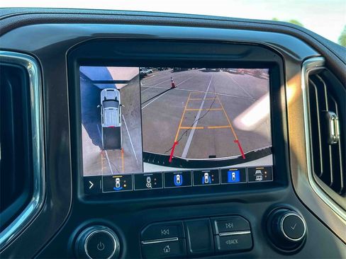 Used 2021 Chevrolet Silverado 2500 High Country w/ Z71 Off-Road Package image 28