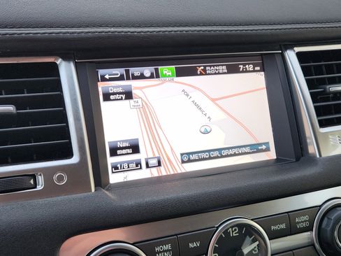 Used 2013 Land Rover Range Rover Sport HSE LUX image 16