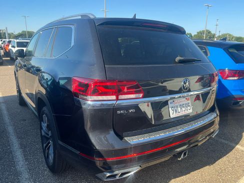 Used 2023 Volkswagen Atlas SEL Premium AWD/4WD image 4