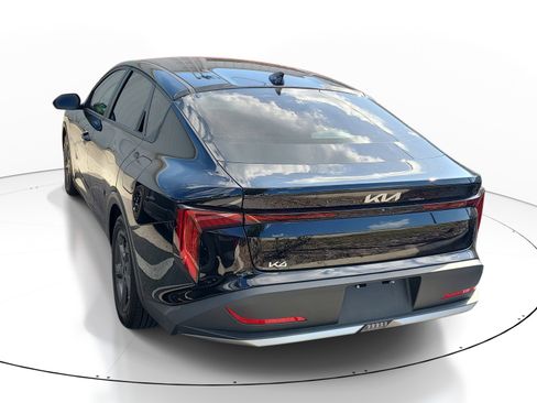 Used 2025 Kia K4 LXS image 6