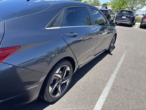 Used 2023 Hyundai Elantra Limited image 13