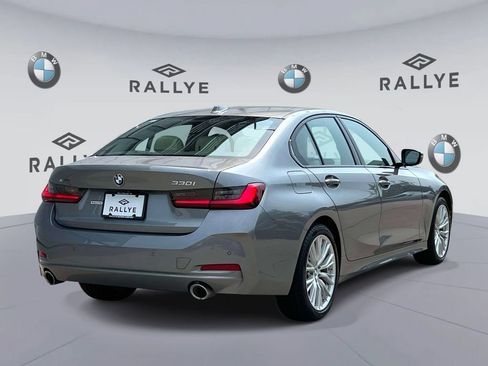 Used 2023 BMW 330i xDrive Sedan w/ Premium Package AWD/4WD image 5