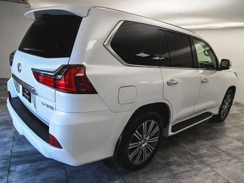 Used 2017 Lexus LX 570 4WD image 6