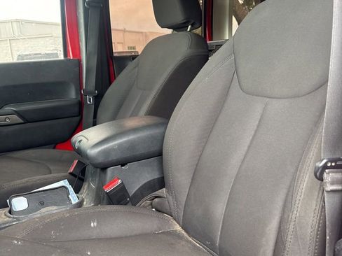 Used 2014 Jeep Wrangler Unlimited Sport w/ Max Tow Package image 5