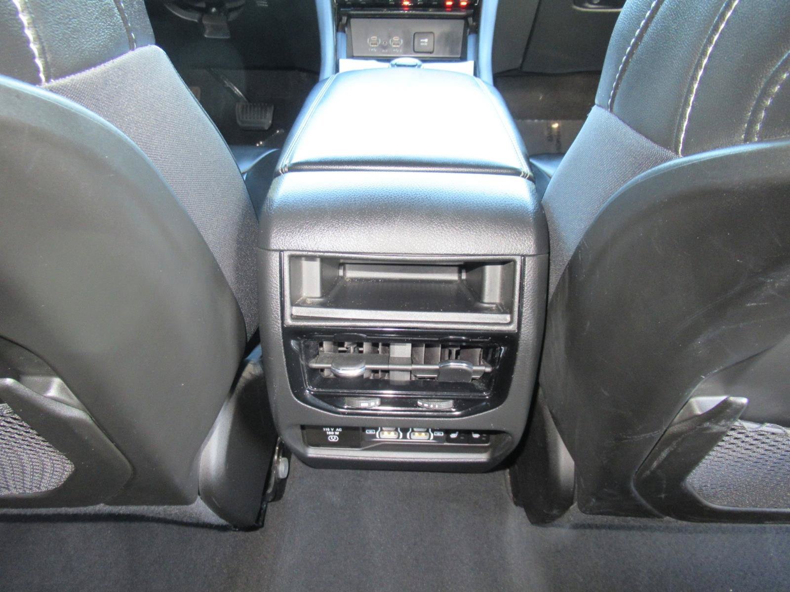Used 2023 Jeep Grand Cherokee Limited AWD/4WD image 36