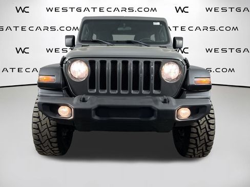 Used 2018 Jeep Wrangler Unlimited Sport S image 2
