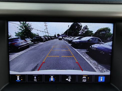 Used 2023 GMC Acadia Denali w/ Denali Technology Package FWD image 39