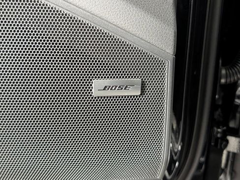 Certified 2025 Porsche Cayenne S image 28