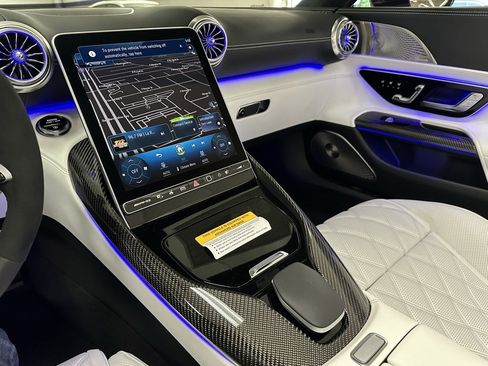 New 2024 Mercedes-Benz SL 63 AMG 4MATIC image 21