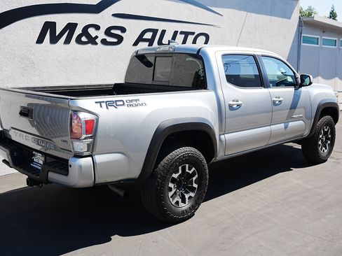 Used 2022 Toyota Tacoma TRD Off-Road image 4