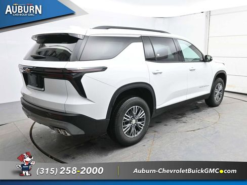 New 2026 Chevrolet Traverse LT image 14