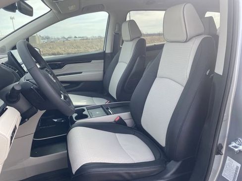 New 2026 Honda Odyssey Elite image 9