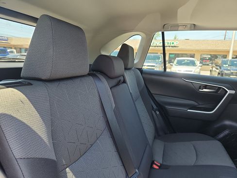 Used 2021 Toyota RAV4 XLE w/ Convenience Package AWD/4WD image 30