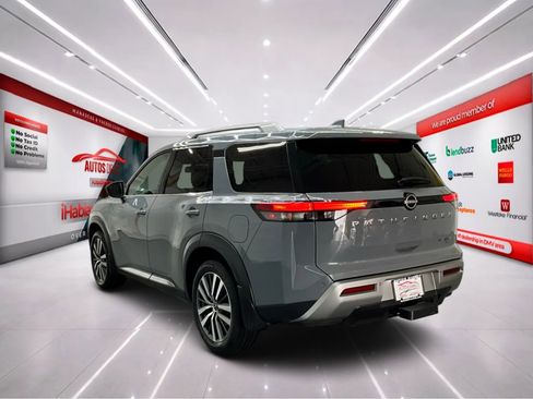 Used 2022 Nissan Pathfinder Platinum image 6