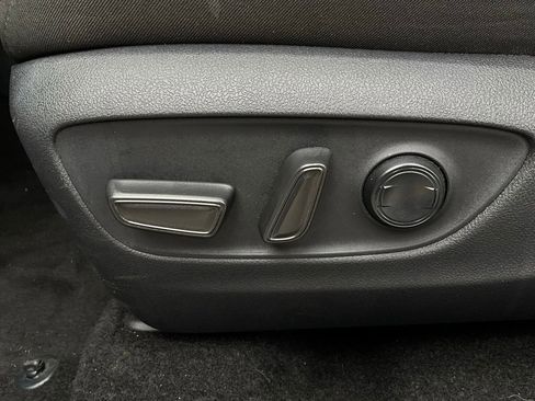 Used 2025 Toyota RAV4 XLE image 11